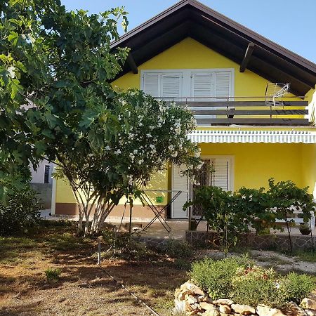 Apartment Mimosa Vir Exterior photo